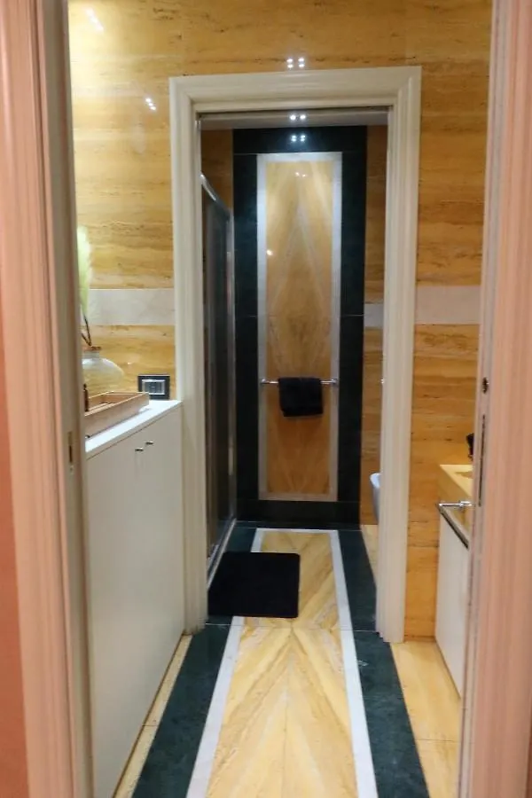 Verona Luxury Flats Piazza Erbe, Floor 3 Apartment