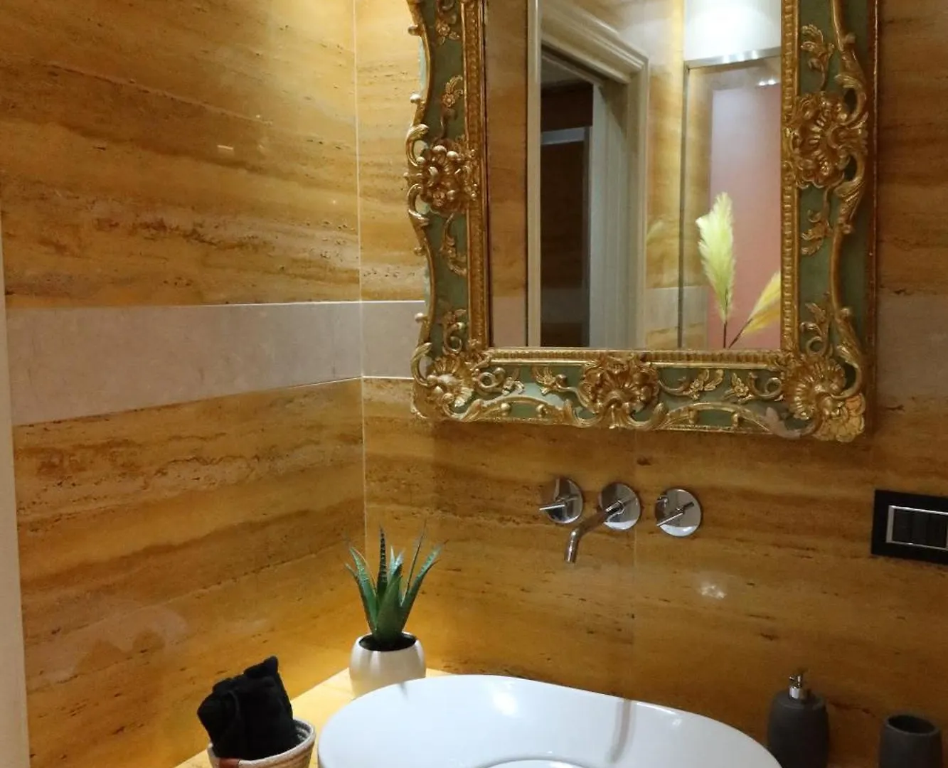 Verona Luxury Flats Piazza Erbe, Floor 3 0*,  Italia